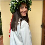 Laureata in Storia dell’arte offre ripetizioni in materie umanistiche: italiano, arte, storia, geografia, diritto. Esperienza pluriennale nell’insegnamento